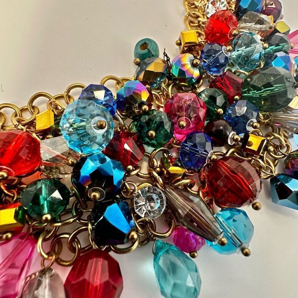 Colorful crystal statement necklace - Picture 9 of 10